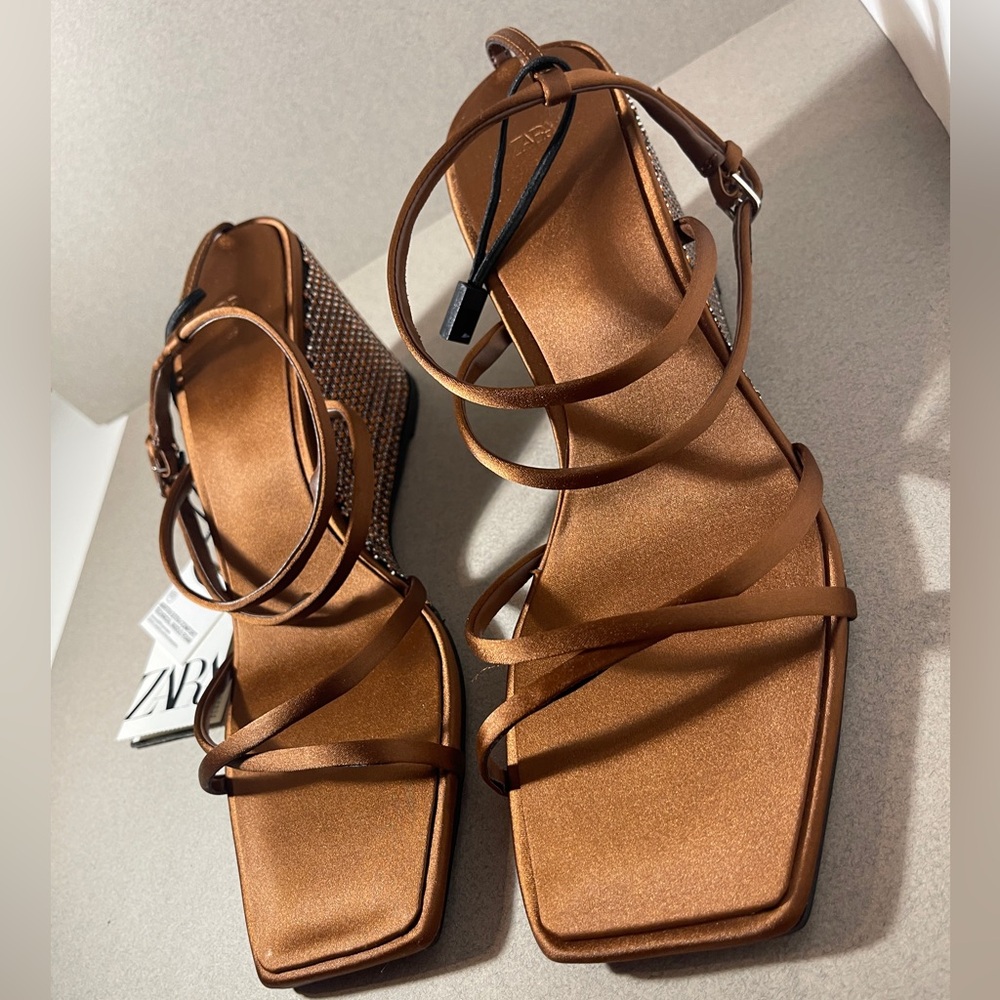 🍂Zara Rhinestone Wedge Sandals NWT🍂